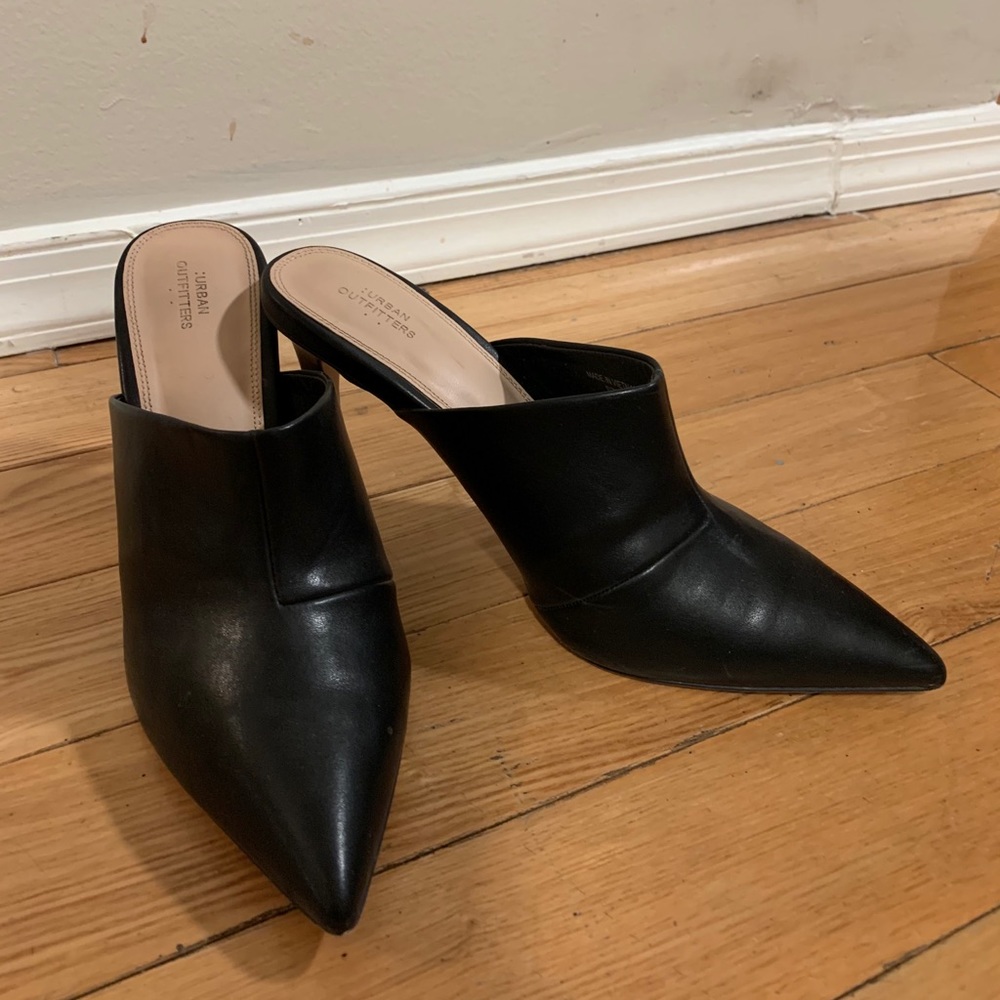Urban Outfitters point toe heels